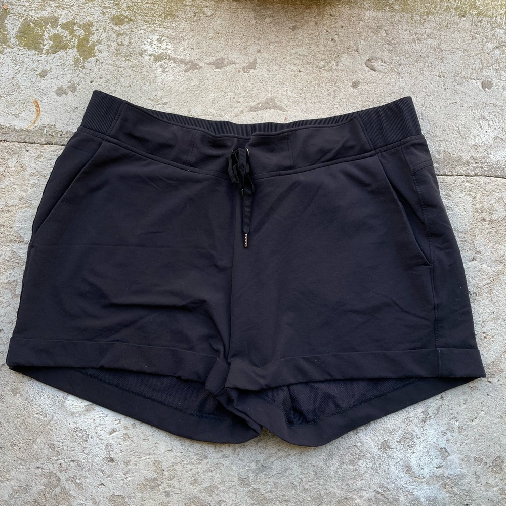 Athleta Shorts Black Drawstring Stretch W/ Pockets Size 14
